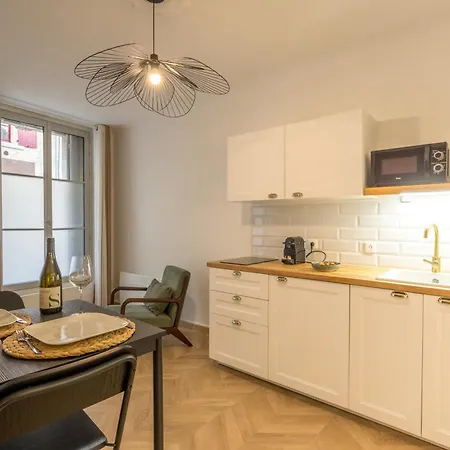 - Balneo - Videoprojecteur - Plein Centre - Free Wifi * Pezenas