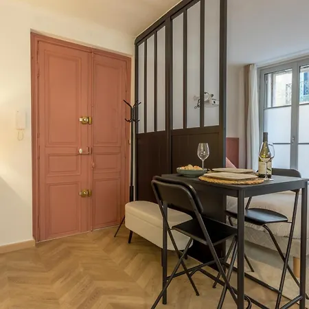 Apartment - Balneo - Videoprojecteur - Plein Centre - Free Wifi *